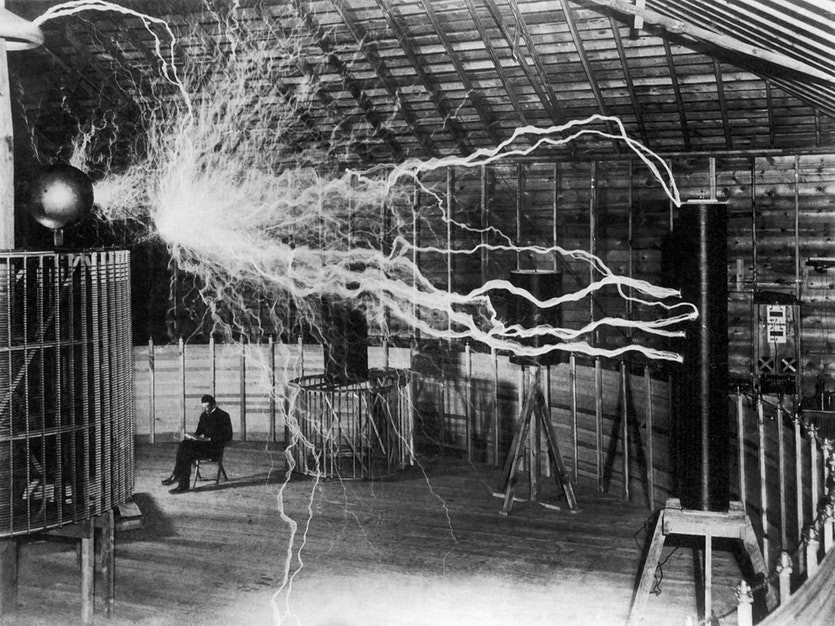 TESLA vs EDISON